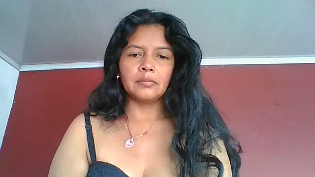 Snapshot of DianaOchoa_ chatting on June 29, 1:00 pm DianaOchoa online show from June 29, 1:00 pm