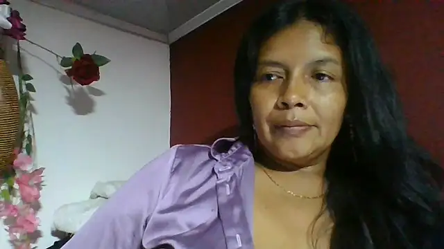 Snapshot of DianaOchoa_ chatting on June 7, 4:28 am DianaOchoa online show from June 7, 4:28 am