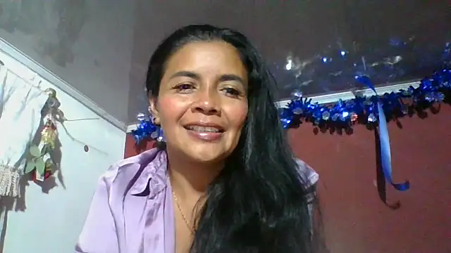 DianaOchoa  online show from December 3, 4:13 am