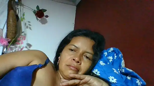 Snapshot of DianaOchoa_ chatting on July 3, 9:49 am DianaOchoa online show from July 3, 9:49 am