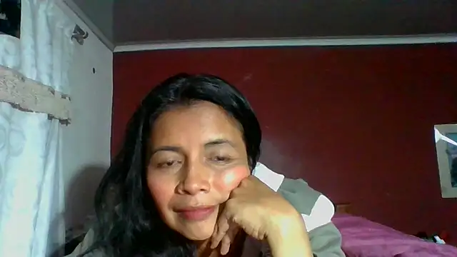 Snapshot of DianaOchoa_ chatting on October 15, 4:00 am DianaOchoa online show from October 15, 4:00 am