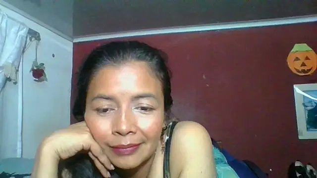 DianaOchoa  online show from November 10, 3:33 am