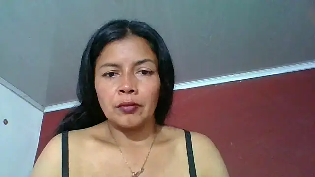 DianaOchoa  online show from November 4, 7:39 pm