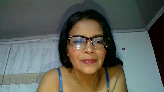 Snapshot of DianaOchoa_ chatting on September 29, 3:24 am DianaOchoa online show from September 29, 3:24 am