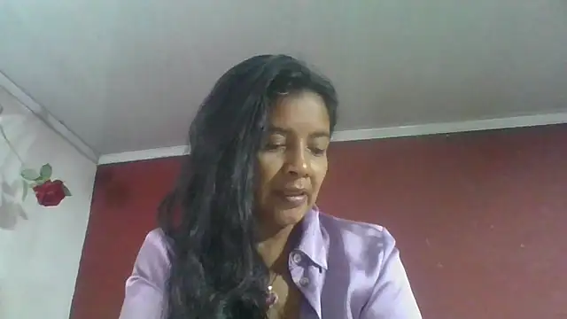 Snapshot of DianaOchoa_ chatting on February 24, 3:40 am DianaOchoa online show from February 24, 3:40 am