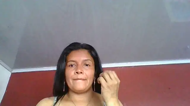 Snapshot of DianaOchoa_ chatting on June 30, 8:42 pm DianaOchoa online show from June 30, 8:42 pm