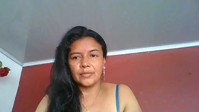 Snapshot of DianaOchoa_ chatting on June 19, 8:36 pm DianaOchoa online show from June 19, 8:36 pm