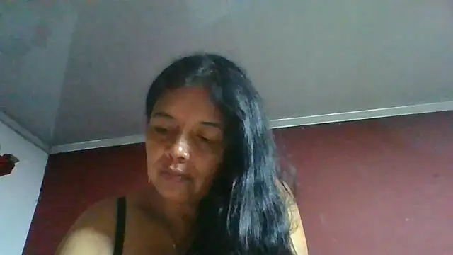 Snapshot of DianaOchoa_ chatting on June 22, 2:50 am DianaOchoa online show from June 22, 2:50 am