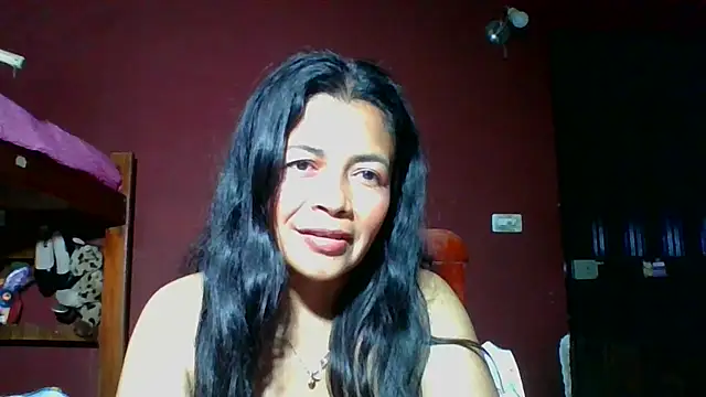 Snapshot of DianaOchoa_ chatting on October 3, 10:17 am DianaOchoa online show from October 3, 10:17 am