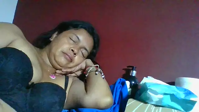 DianaOchoa  online show from April 29, 8:29 am