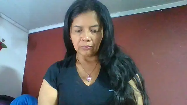 DianaOchoa  online show from March 13, 9:25 am