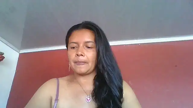 Snapshot of DianaOchoa_ chatting on July 15, 8:49 pm DianaOchoa online show from July 15, 8:49 pm