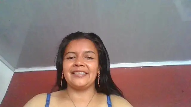 Snapshot of DianaOchoa_ chatting on July 17, 8:39 pm DianaOchoa online show from July 17, 8:39 pm