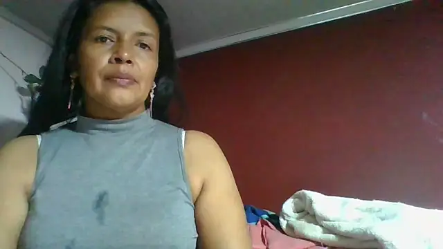 DianaOchoa  online show from May 14, 4:31 am