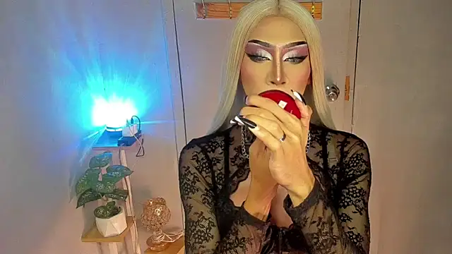 Snapshot of anitacruise chatting on February 19, 8:06 pm anitacruise online show from February 19, 8:06 pm