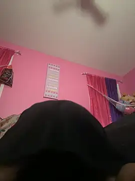 BGDACOCOBARBEEE online show from March 15, 8:10 am