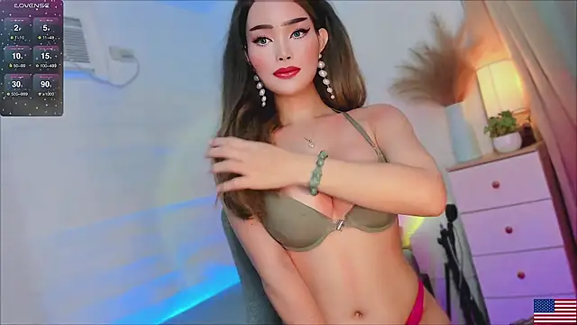 Queen Of all Media online show from April 7, 7:37 pm