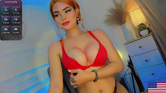 Queen Of all Media online show from November 10, 5:40 pm