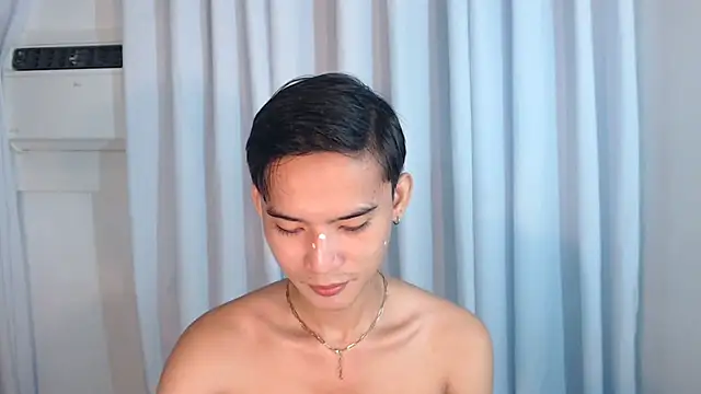 Snapshot of asian_dai chatting on November 24, 11:05 pm asian dai online show from November 24, 11:05 pm