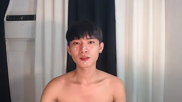 Snapshot of asian_dai chatting on November 11, 4:13 pm asian dai online show from November 11, 4:13 pm