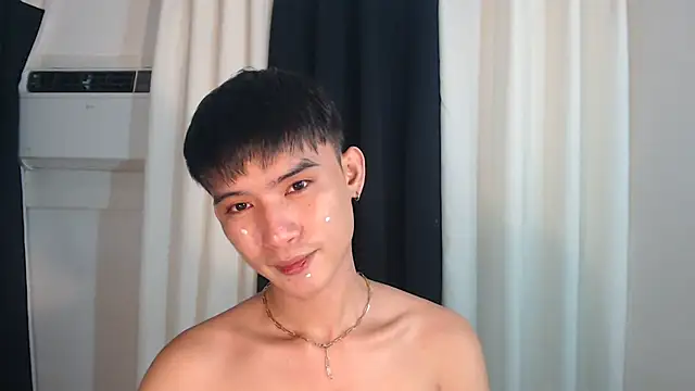 Snapshot of asian_dai chatting on November 13, 5:06 pm asian dai online show from November 13, 5:06 pm