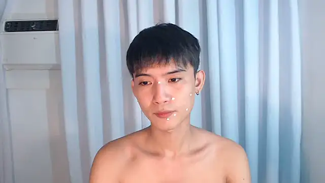 Snapshot of asian_dai chatting on December 1, 9:21 am asian dai online show from December 1, 9:21 am