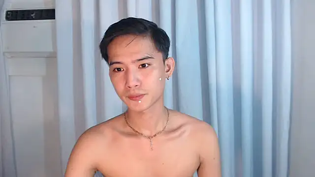 Snapshot of asian_dai chatting on November 27, 4:57 am asian dai online show from November 27, 4:57 am