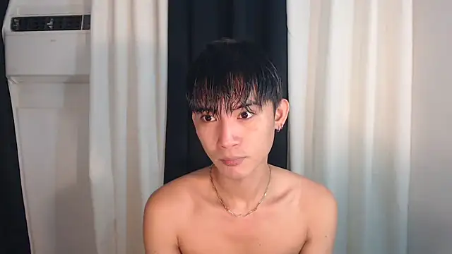 Snapshot of asian_dai chatting on November 7, 5:12 am asian dai online show from November 7, 5:12 am