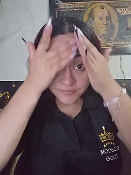 Snapshot of candy__fox_ chatting on October 26, 11:54 am candy fox online show from October 26, 11:54 am