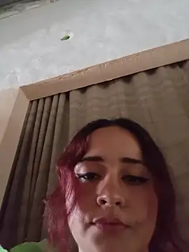 Snapshot of candy__fox_ chatting on October 27, 4:30 pm candy fox online show from October 27, 4:30 pm