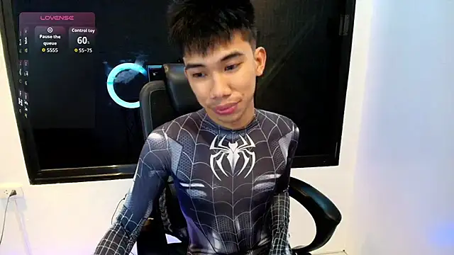 Ur pinoyhotbrix online show from October 31, 7:10 pm