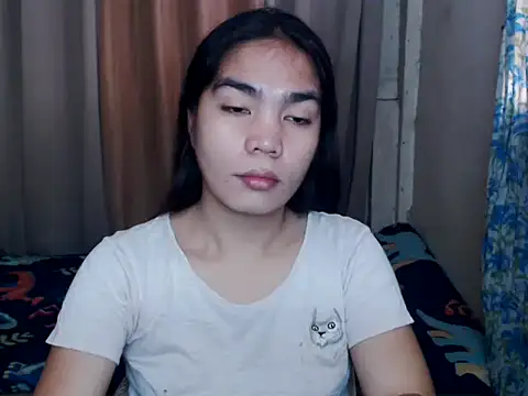 Snapshot of Simple_Martina chatting on November 4, 1:31 am Simple Martina online show from November 4, 1:31 am