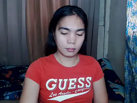 Snapshot of Simple_Martina chatting on October 29, 1:15 am Simple Martina online show from October 29, 1:15 am