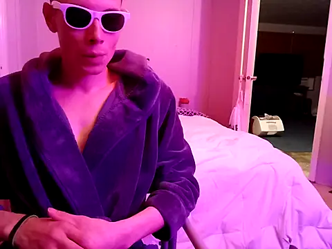 Snapshot of LiftedMegabyte chatting on September 25, 1:11 am LiftedMegabyte online show from September 25, 1:11 am