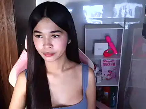 sweetleigh18 online show from October 30, 9:55 pm