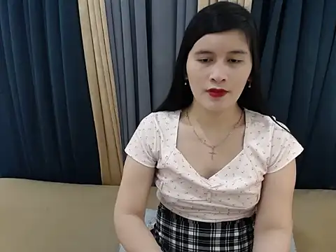 Snapshot of pinay_amaliax chatting on October 10, 12:17 pm pinay amaliax online show from October 10, 12:17 pm