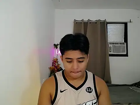 Hugecock2hundle intown online show from November 16, 9:25 am