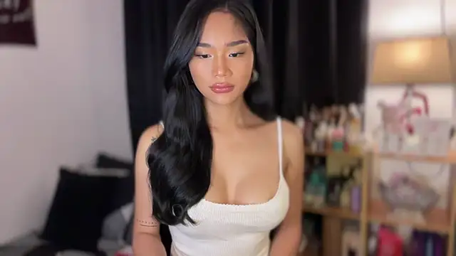 HoleeLaura online show from October 5, 10:44 pm