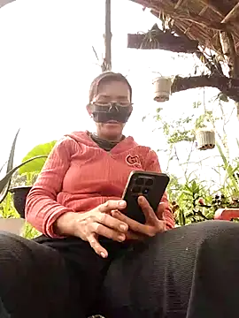 Tina 2pp online show from November 7, 12:04 am