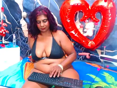 indianerotica69 online show from March 7, 9:42 pm