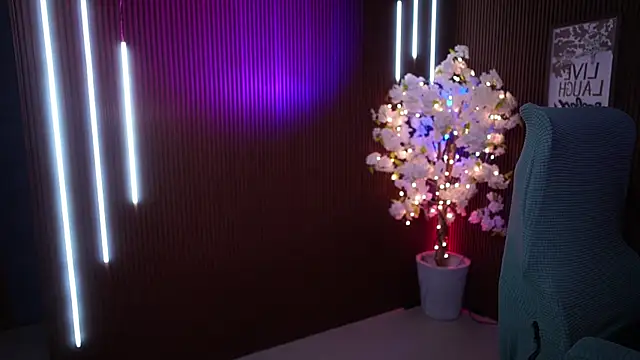 xxforyoureyesonlyxx online show from December 18, 3:00 am