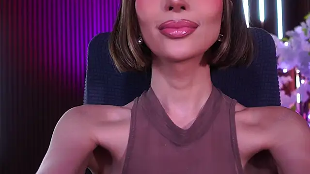 Snapshot of xxforyoureyesonlyxx chatting on November 29, 3:50 am xxforyoureyesonlyxx online show from November 29, 3:50 am