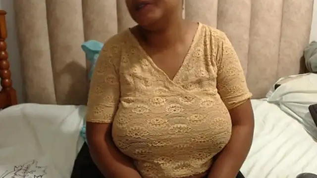 Sexybusty01 online show from February 18, 5:31 pm