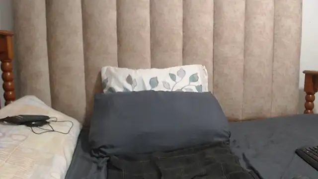 Snapshot of Sexybusty01 chatting on September 23, 6:26 pm Sexybusty01 online show from September 23, 6:26 pm