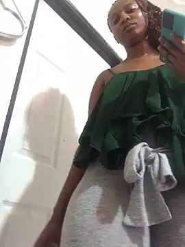 Snapshot of Goddessberry chatting on October 2, 12:08 pm Goddessberry online show from October 2, 12:08 pm