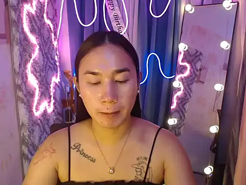 Snapshot of in_yourdreamstarxx chatting on December 3, 8:08 pm in yourdreamstarxx online show from December 3, 8:08 pm