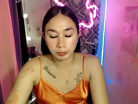 Snapshot of in_yourdreamstarxx chatting on January 11, 4:25 pm in yourdreamstarxx online show from January 11, 4:25 pm