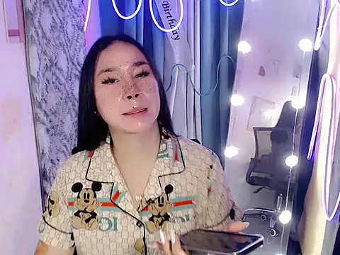 Snapshot of in_yourdreamstarxx chatting on December 21, 9:15 pm in yourdreamstarxx online show from December 21, 9:15 pm