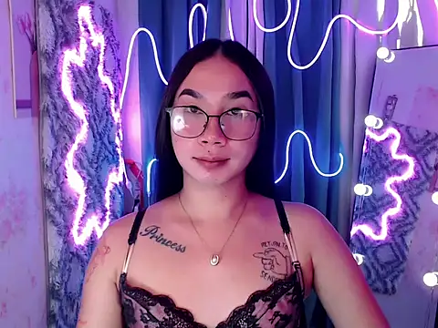 in yourdreamstarxx online show from November 24, 10:32 pm