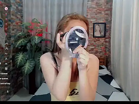 cutemac69 online show from November 21, 10:53 pm